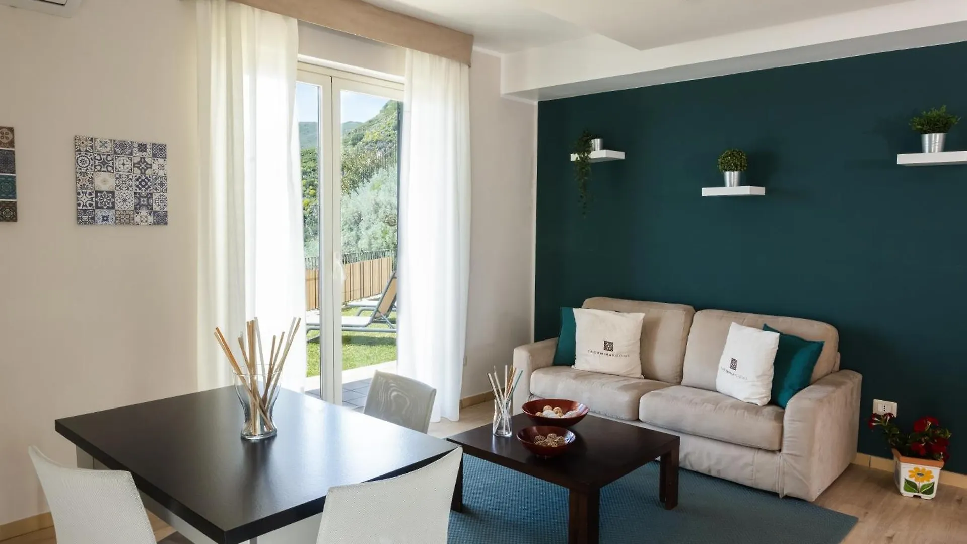 Villa Da Vinci Luxury Panoramic Apartments - Taormina Rooms Collection
