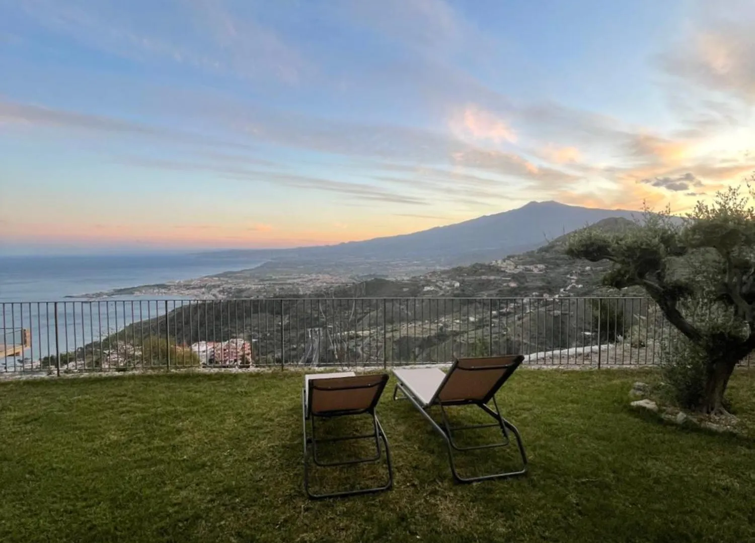 Villa Da Vinci Luxury Panoramic Apartments - Taormina Rooms Collection