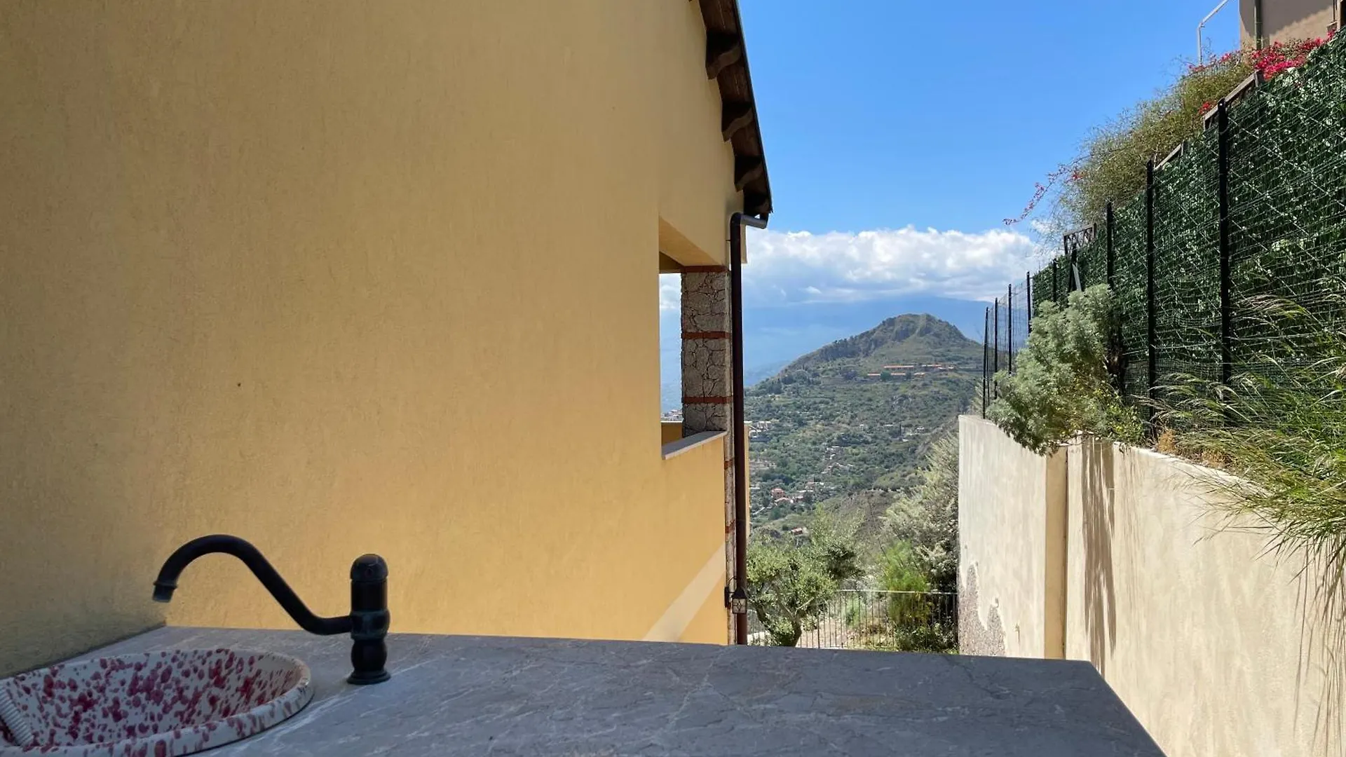 Villa Da Vinci Luxury Panoramic Apartments - Taormina Rooms Collection