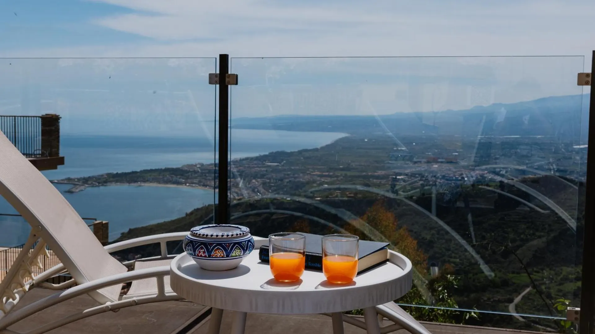Villa Da Vinci Luxury Panoramic Apartments - Taormina Rooms Collection