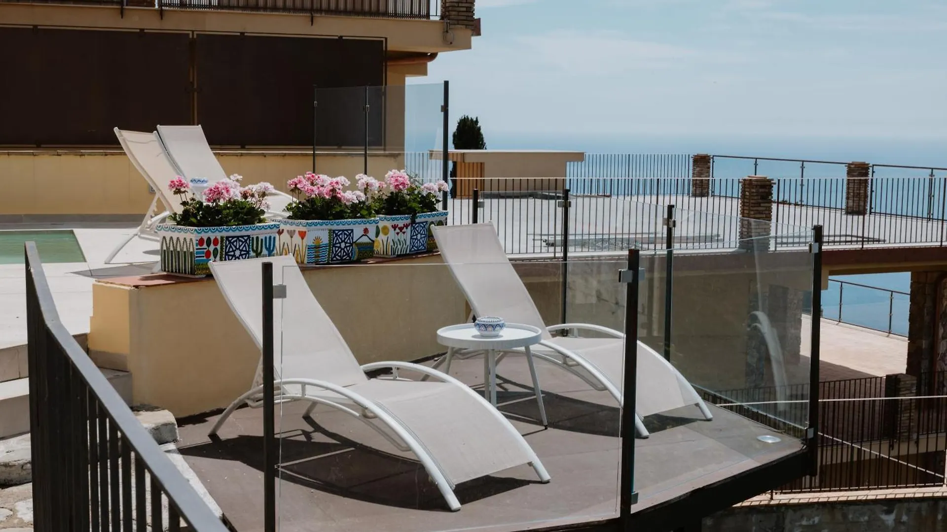 Villa Da Vinci Luxury Panoramic Apartments - Taormina Rooms Collection