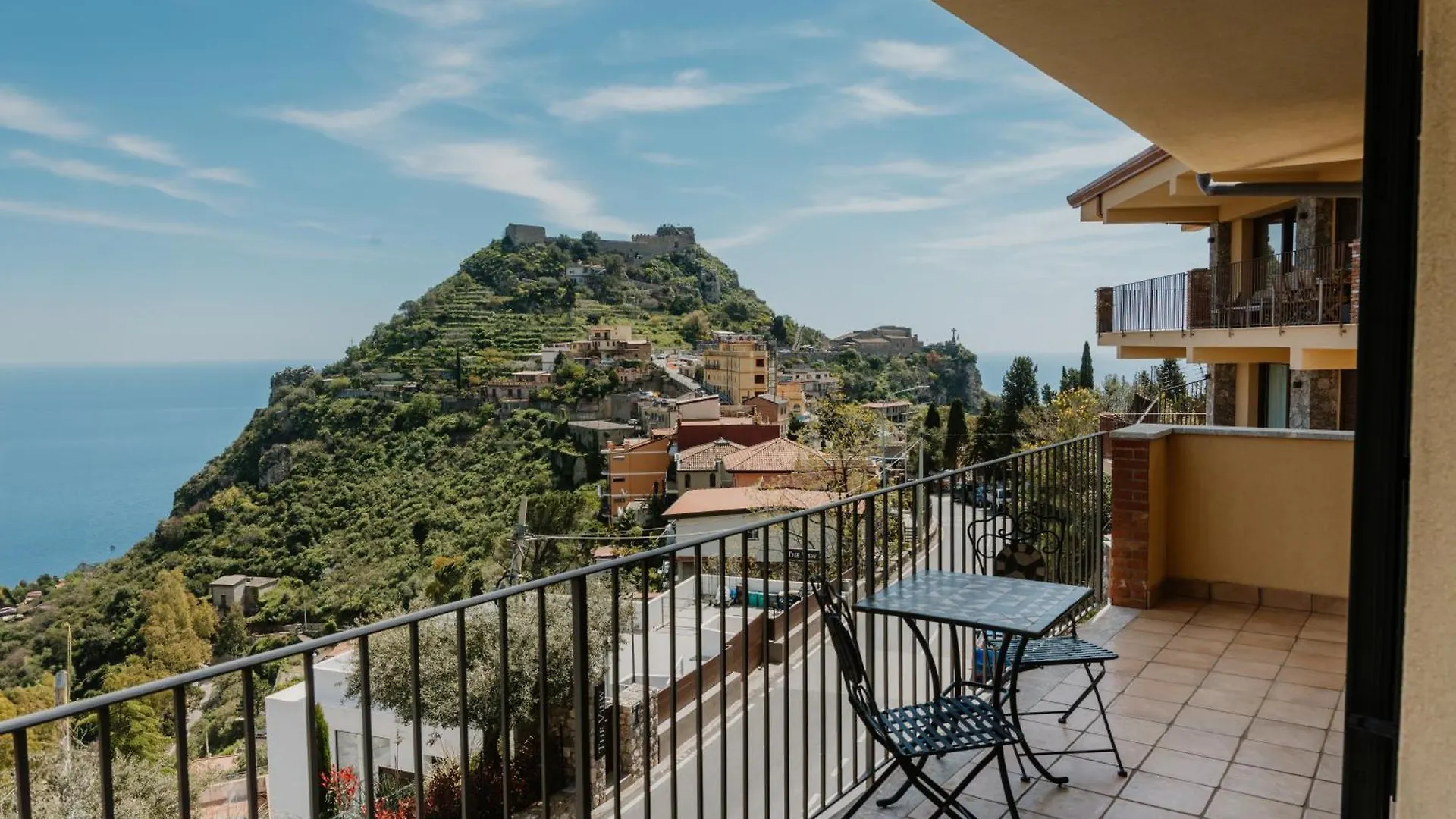 Villa Da Vinci Luxury Panoramic Apartments - Taormina Rooms Collection 0*,  Italia